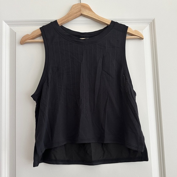 Lululemon Train to Be Tank in Rain Stripe Black - Size 4 - Picture 7 of 9